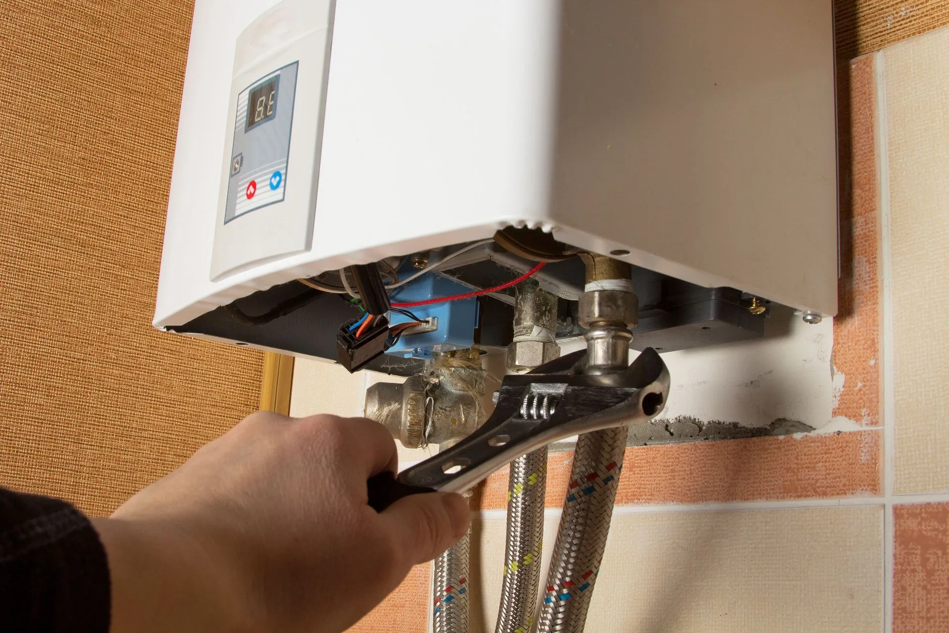 When to Get a Hot Water Heater Replacement