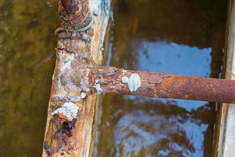 corroded pipe lines